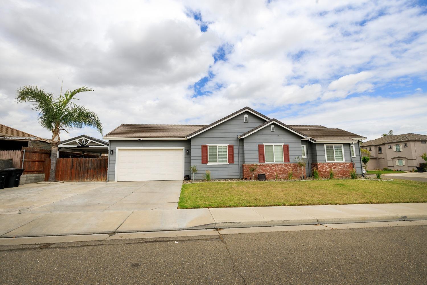 1075 Dallas Drive
