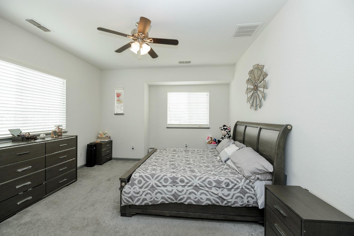 1075 Dallas Drive