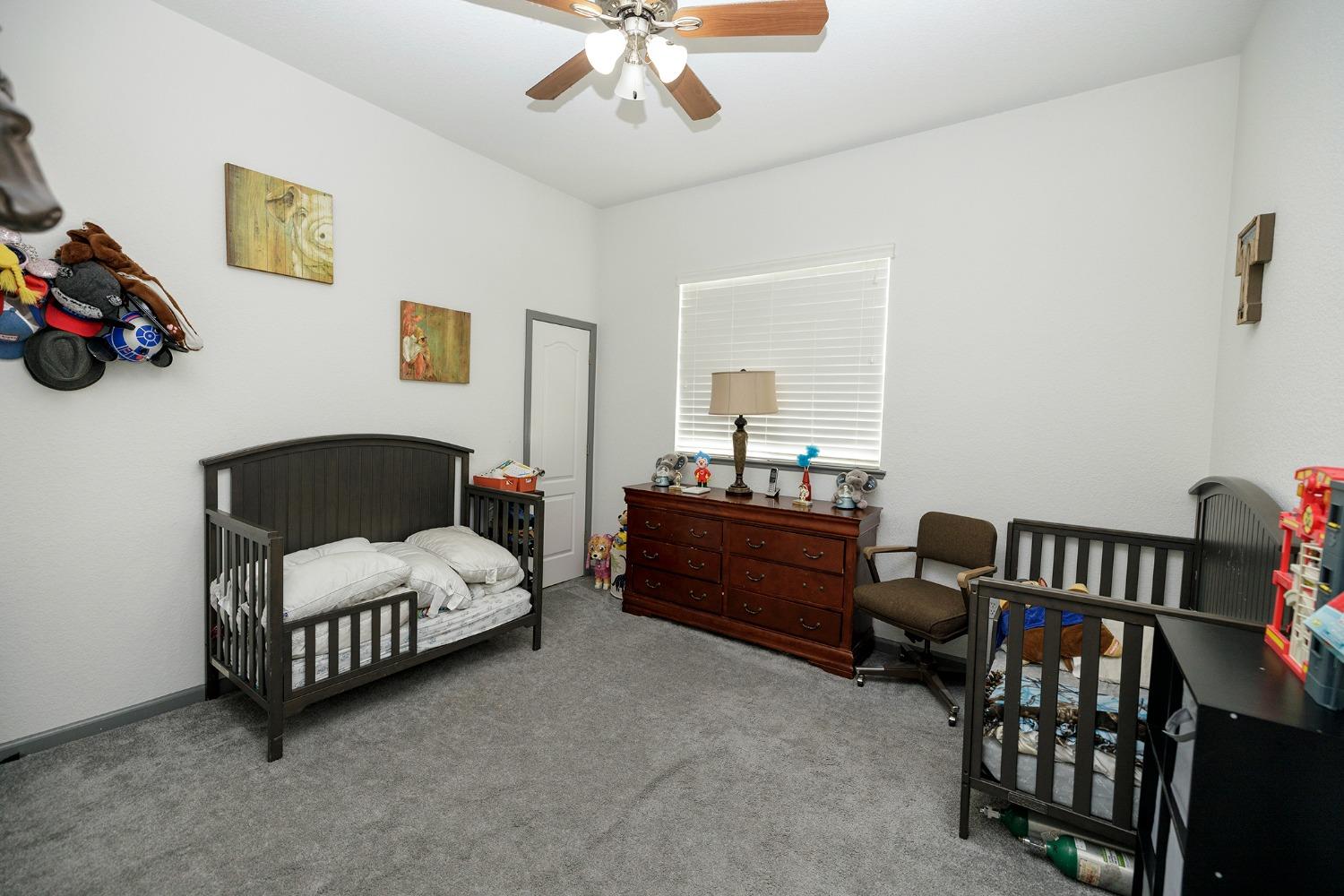 1075 Dallas Drive