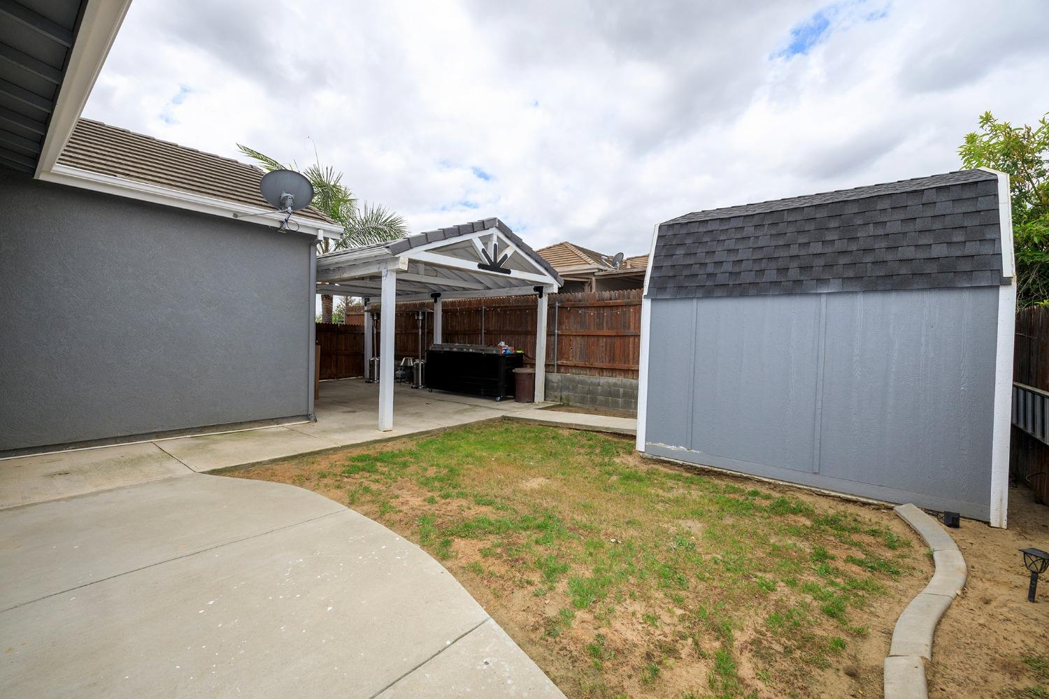 1075 Dallas Drive