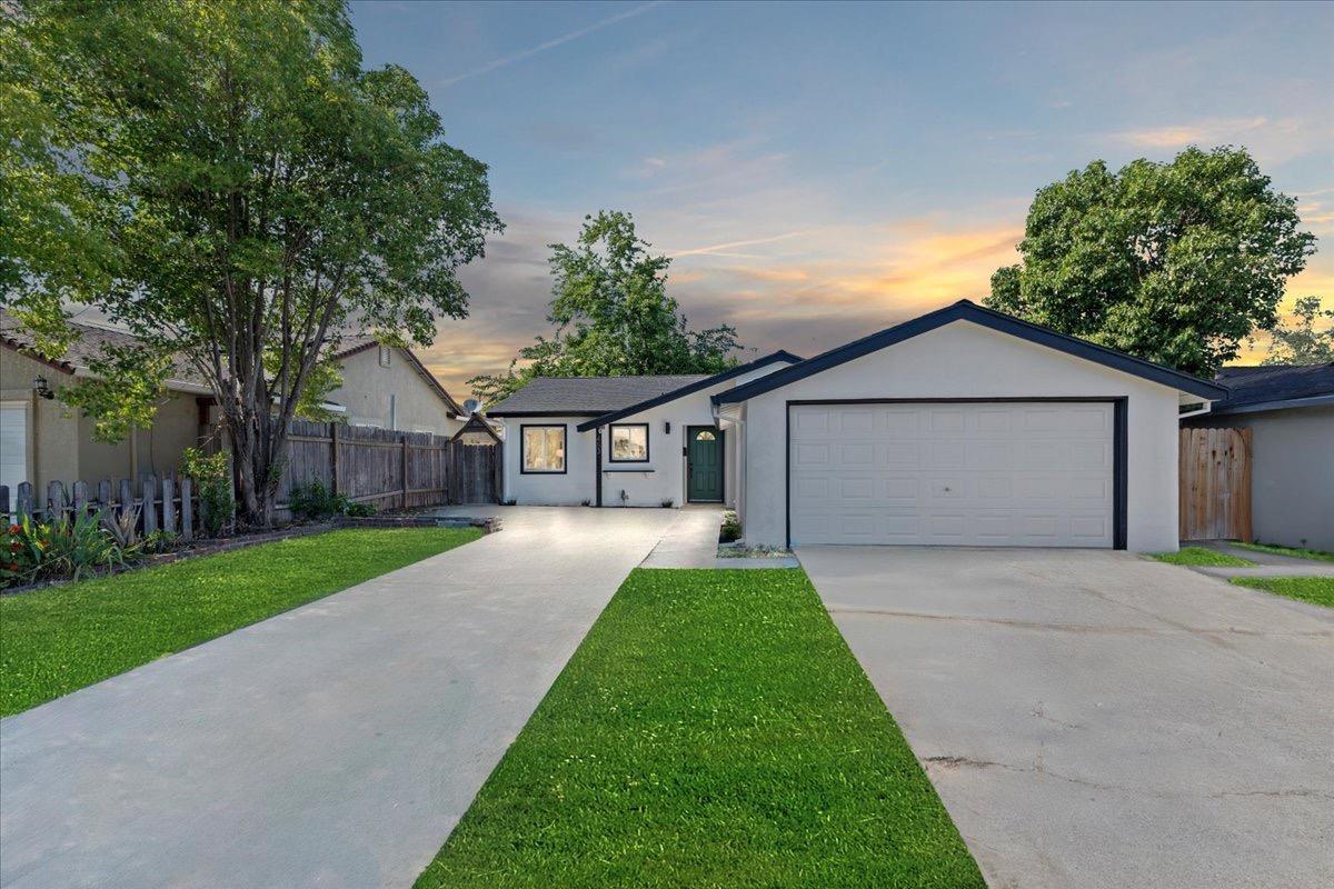 453 Arcade Boulevard