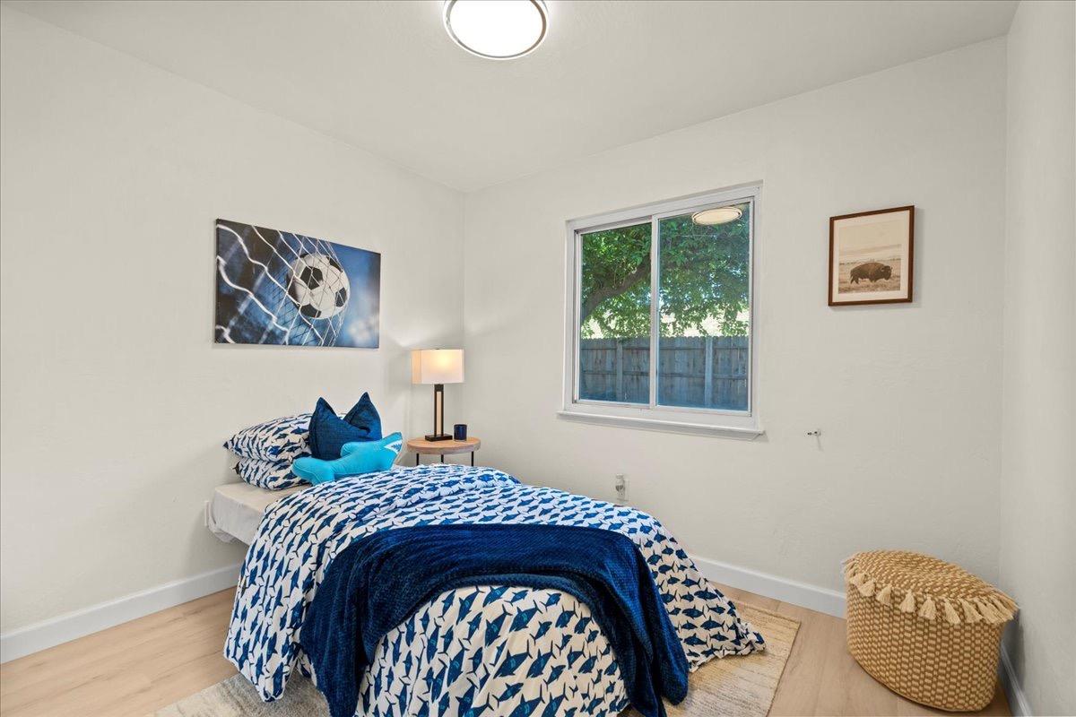 453 Arcade Boulevard