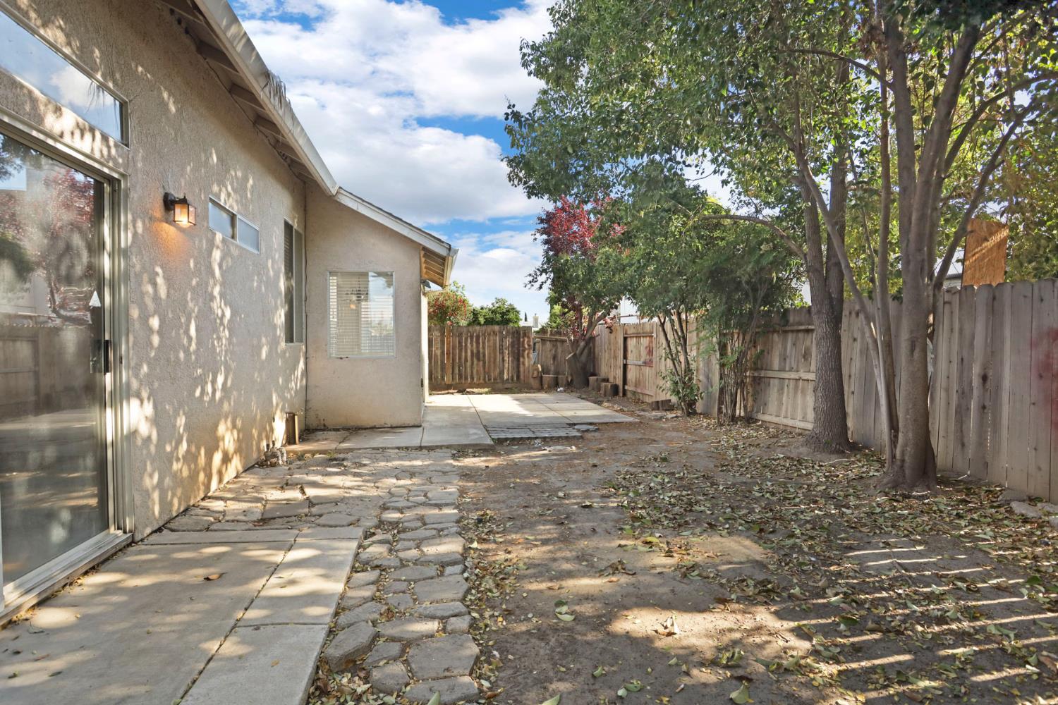 2405 S Fresno Avenue