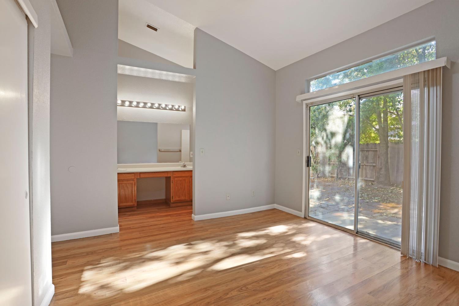 2405 S Fresno Avenue