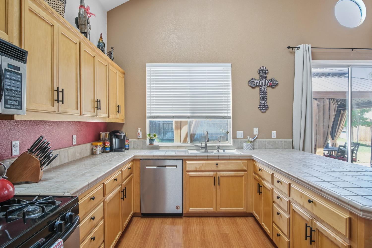 16609 Sheffield Street