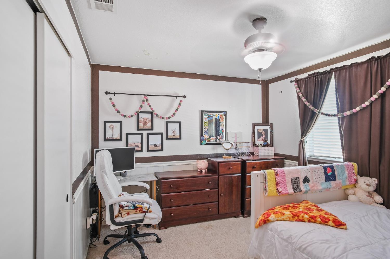 16609 Sheffield Street