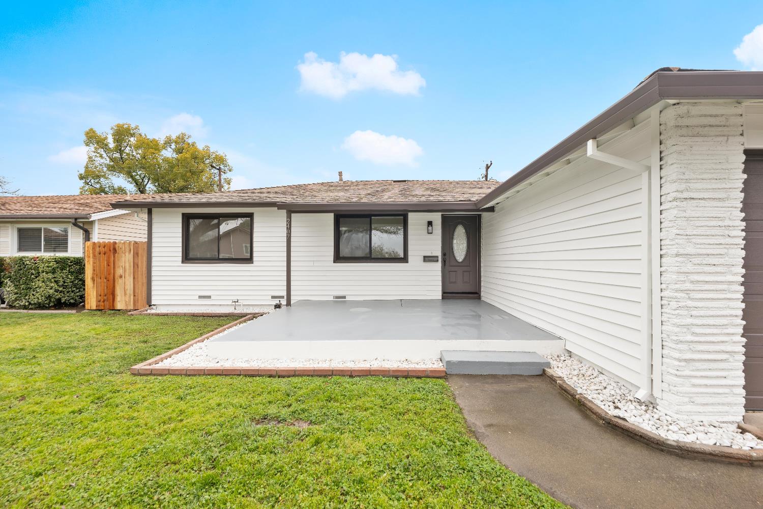 2407 Cordova Lane