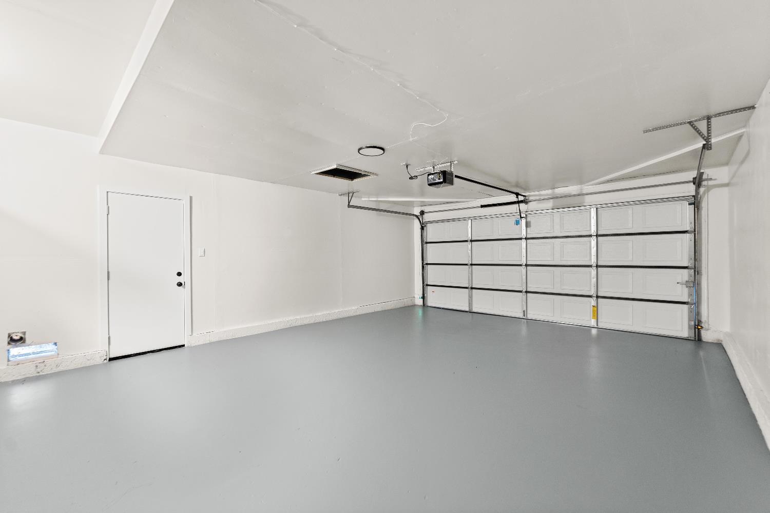 2407 Cordova Lane