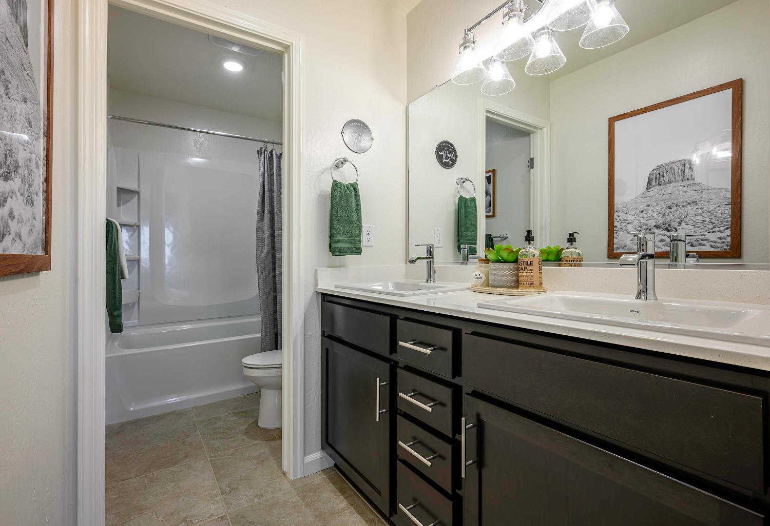 784 Stephanie Court 40 B1