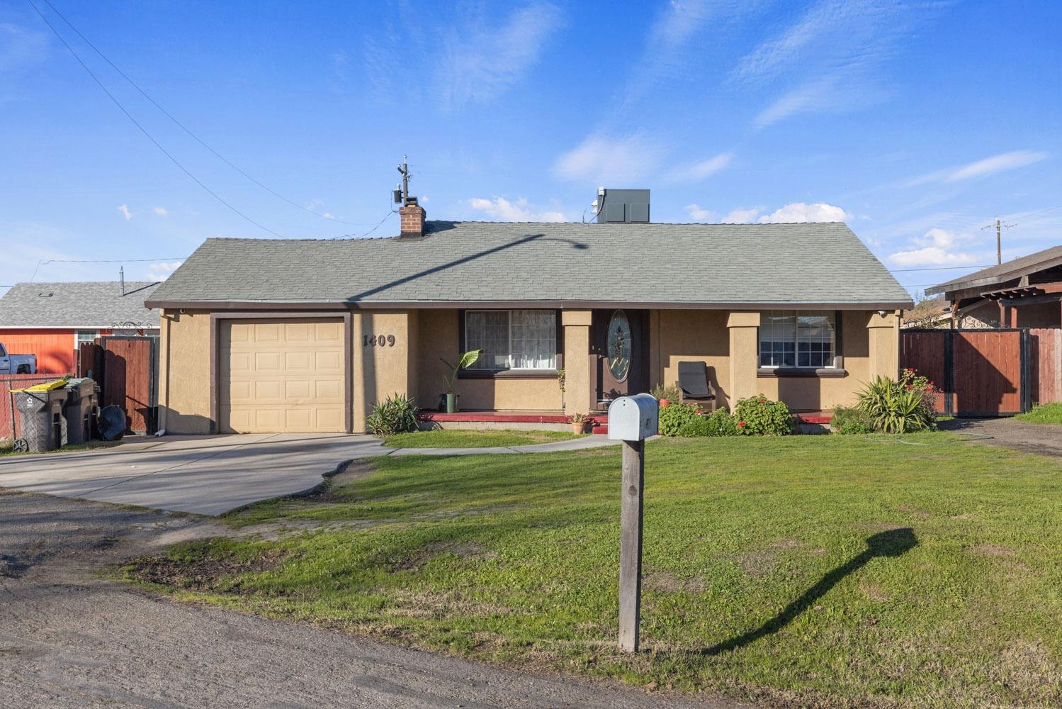 1409 Josephine Street