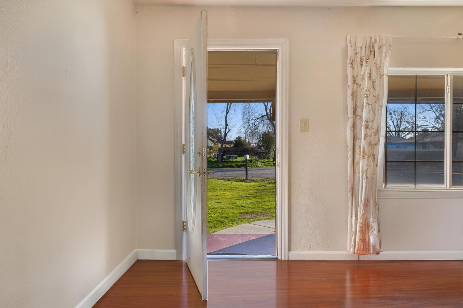 1409 Josephine Street