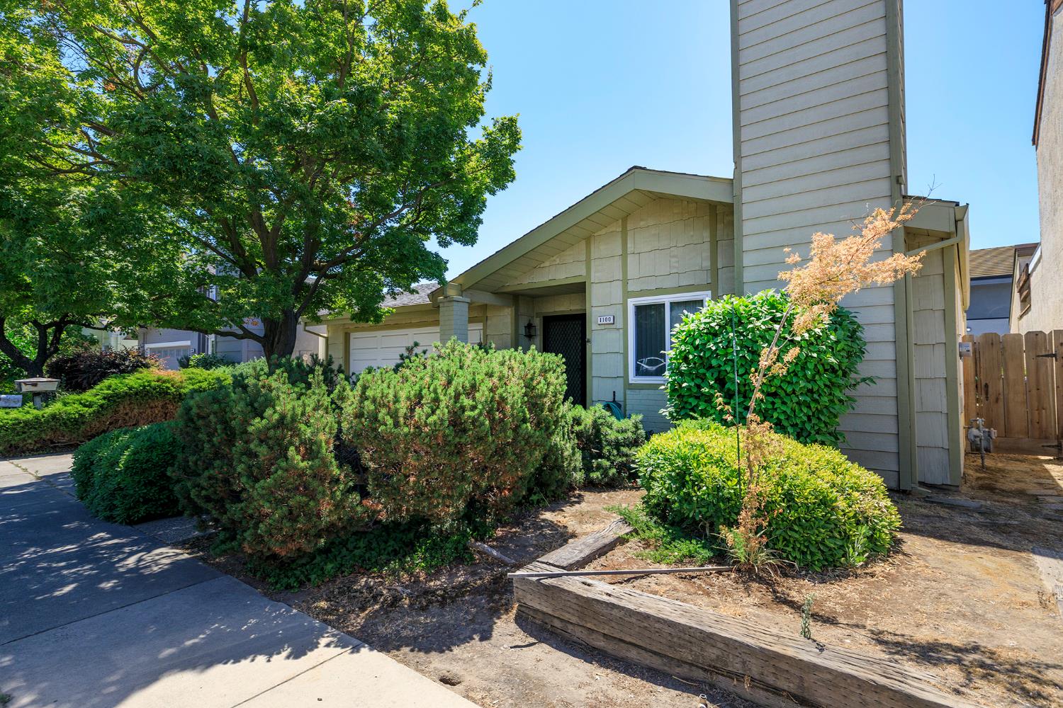 1100 Westmont Terrace