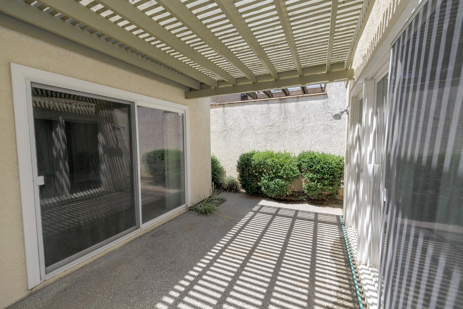 1100 Westmont Terrace