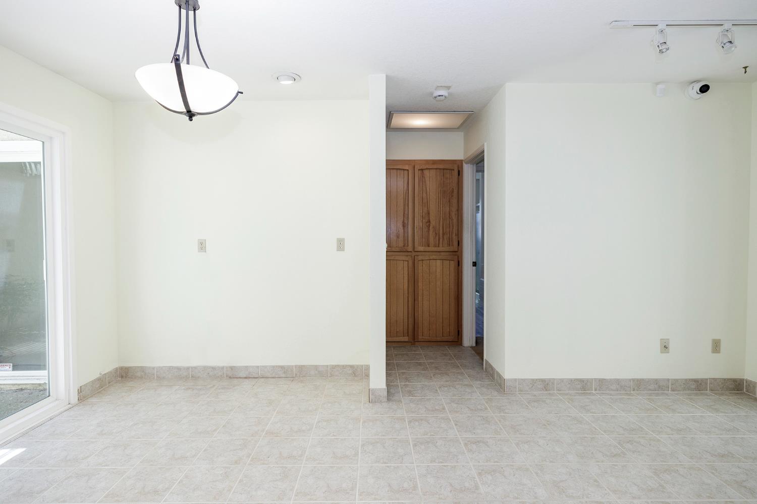 1100 Westmont Terrace