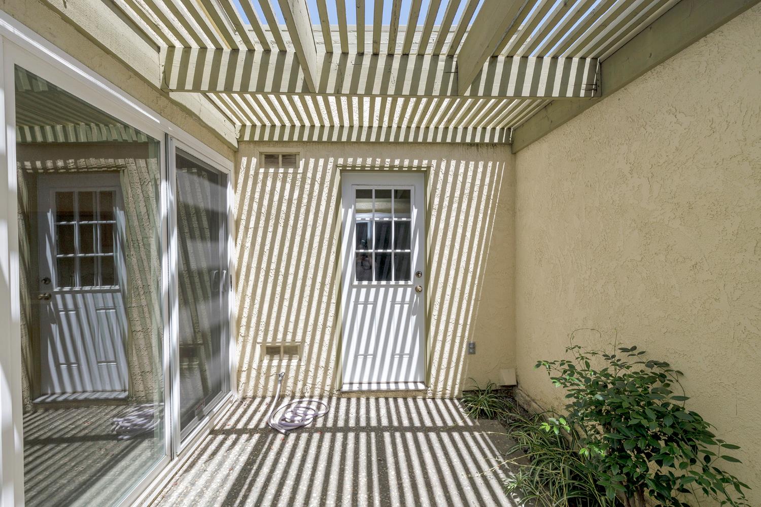 1100 Westmont Terrace