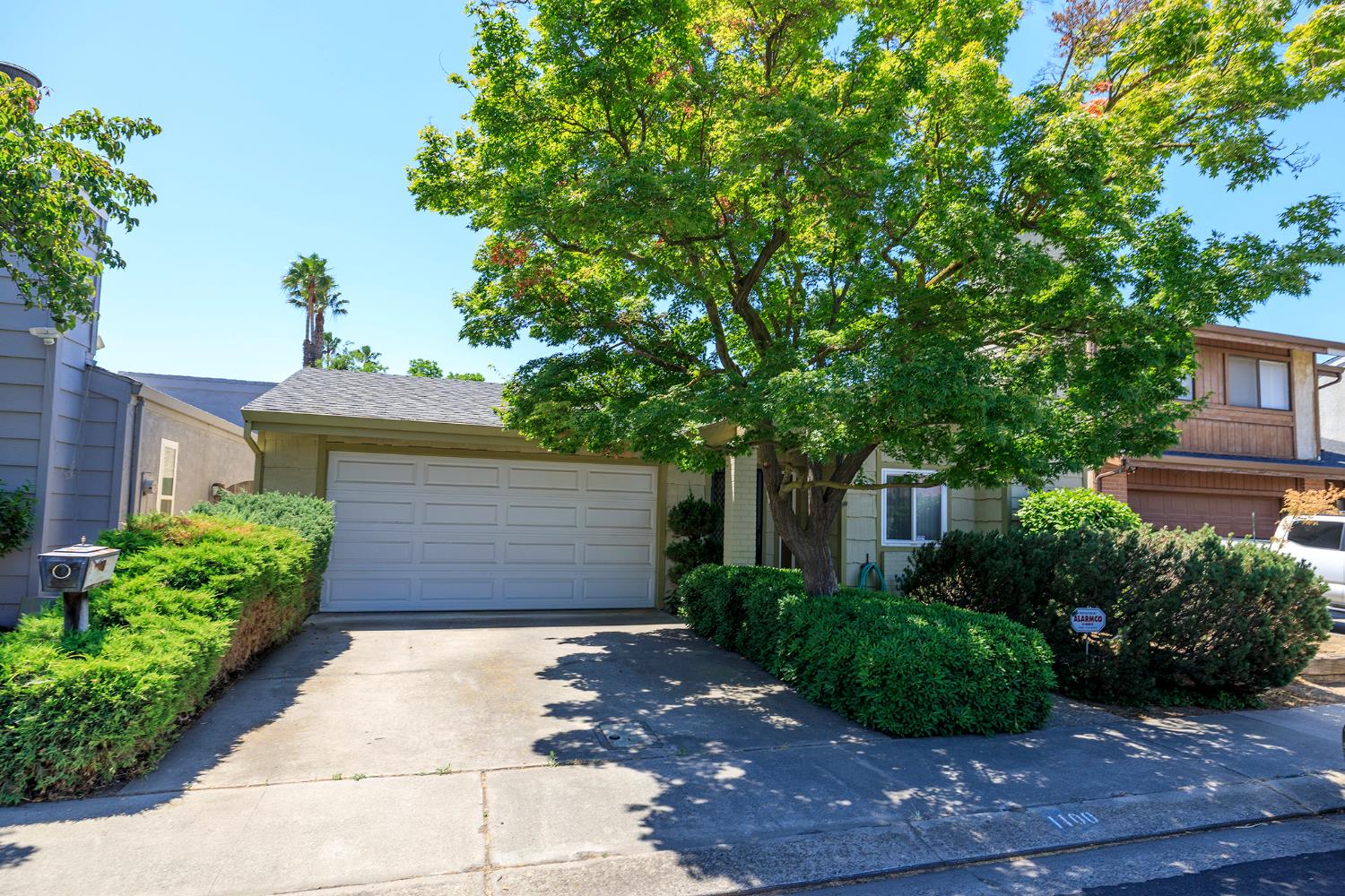 1100 Westmont Terrace