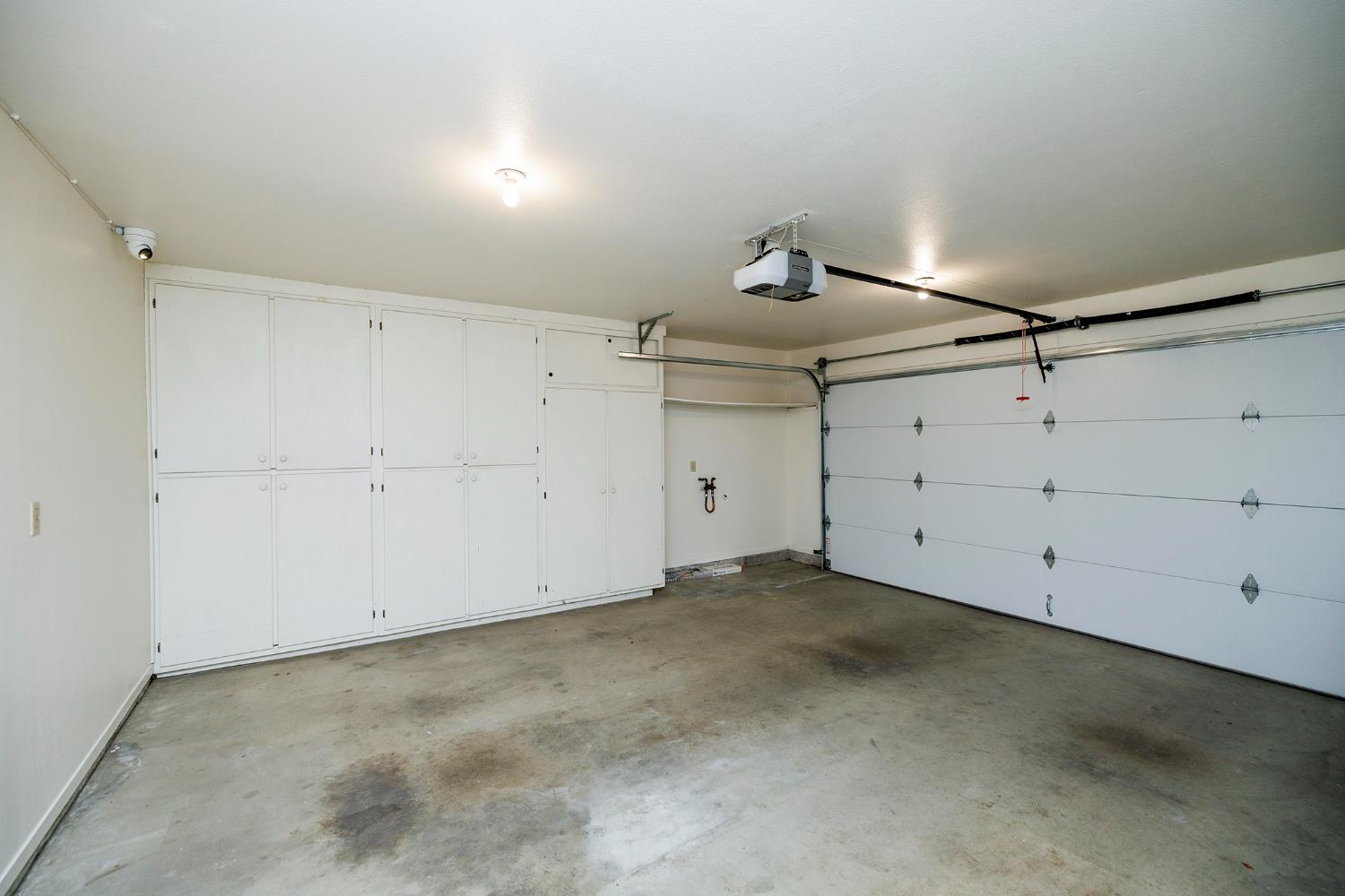 1100 Westmont Terrace