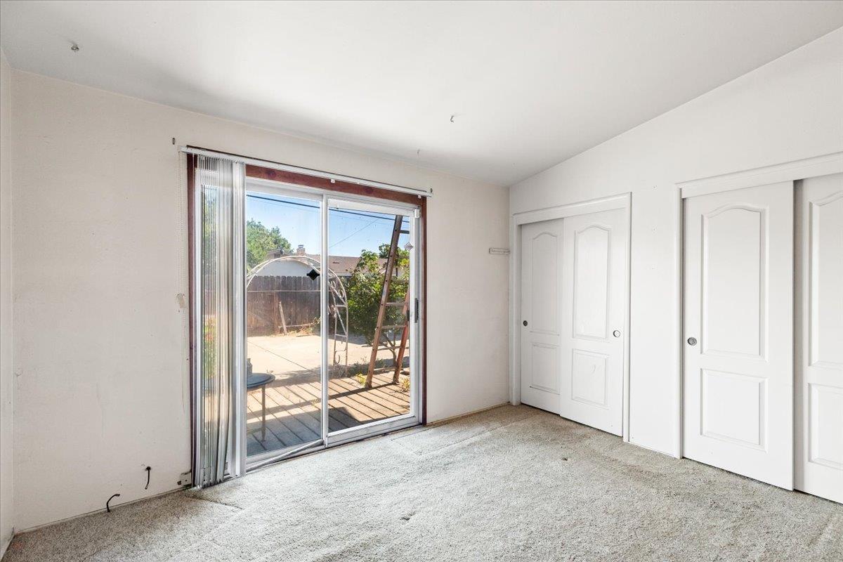 1409 Laurie Lane