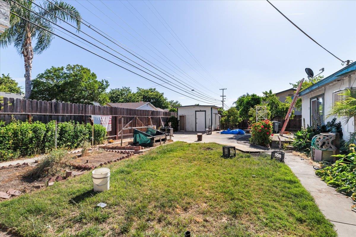 1409 Laurie Lane