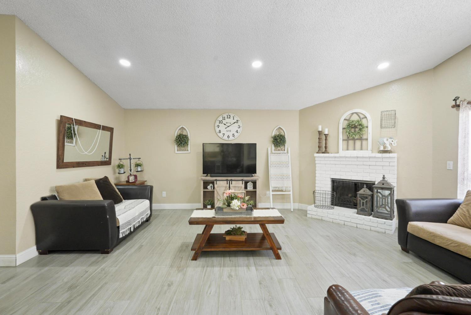 540 San Vincente Court