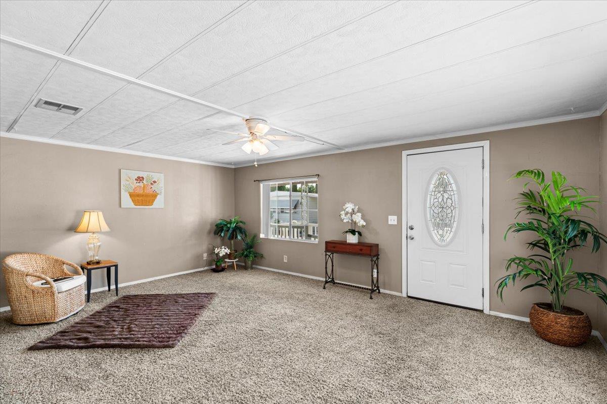 250 E Las Palmas Avenue 88