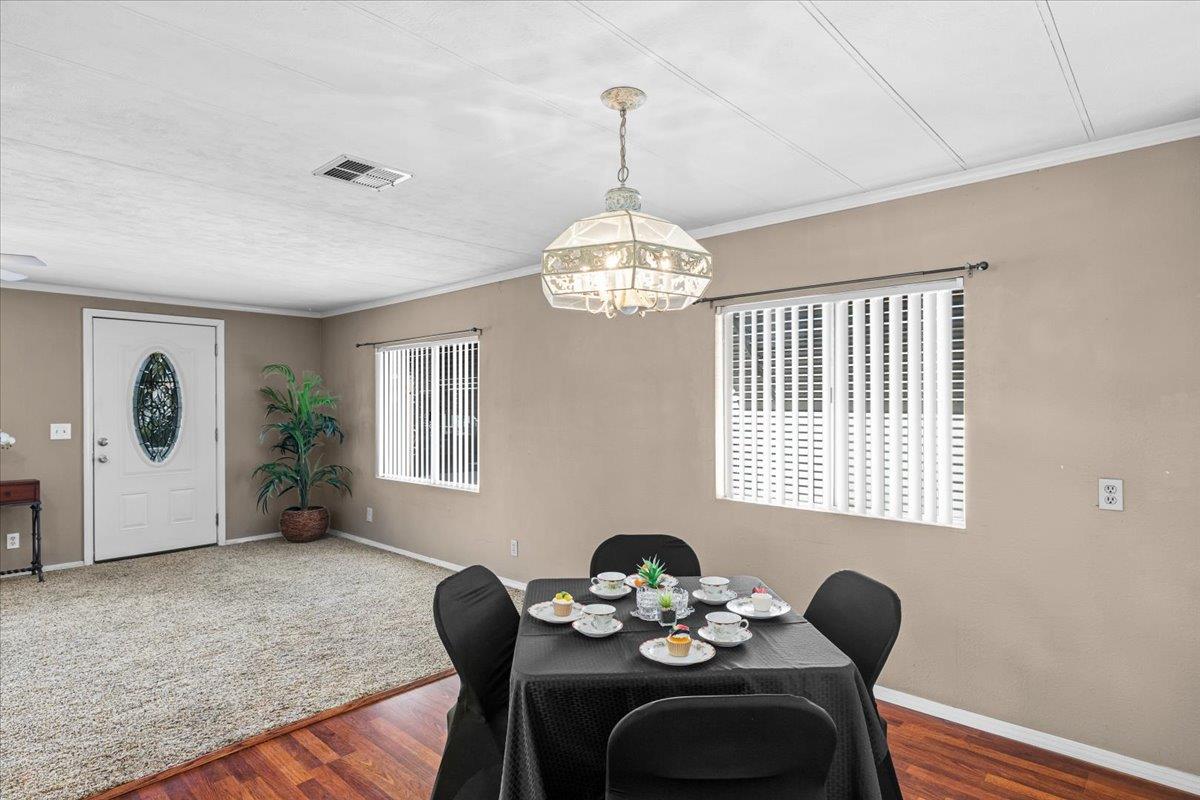 250 E Las Palmas Avenue 88