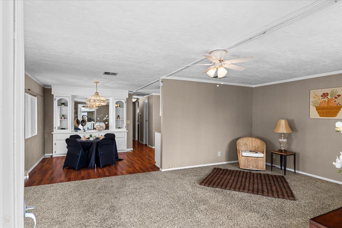 250 E Las Palmas Avenue 88