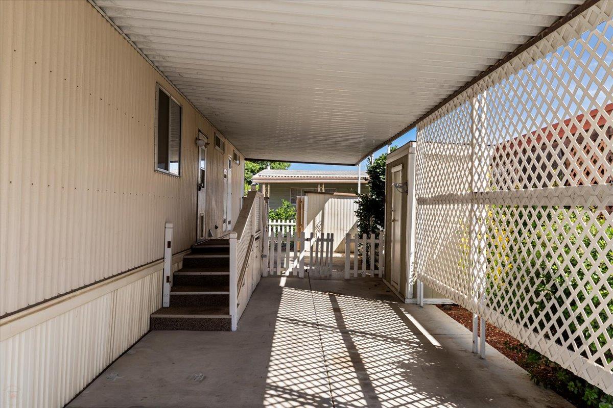 250 E Las Palmas Avenue 88