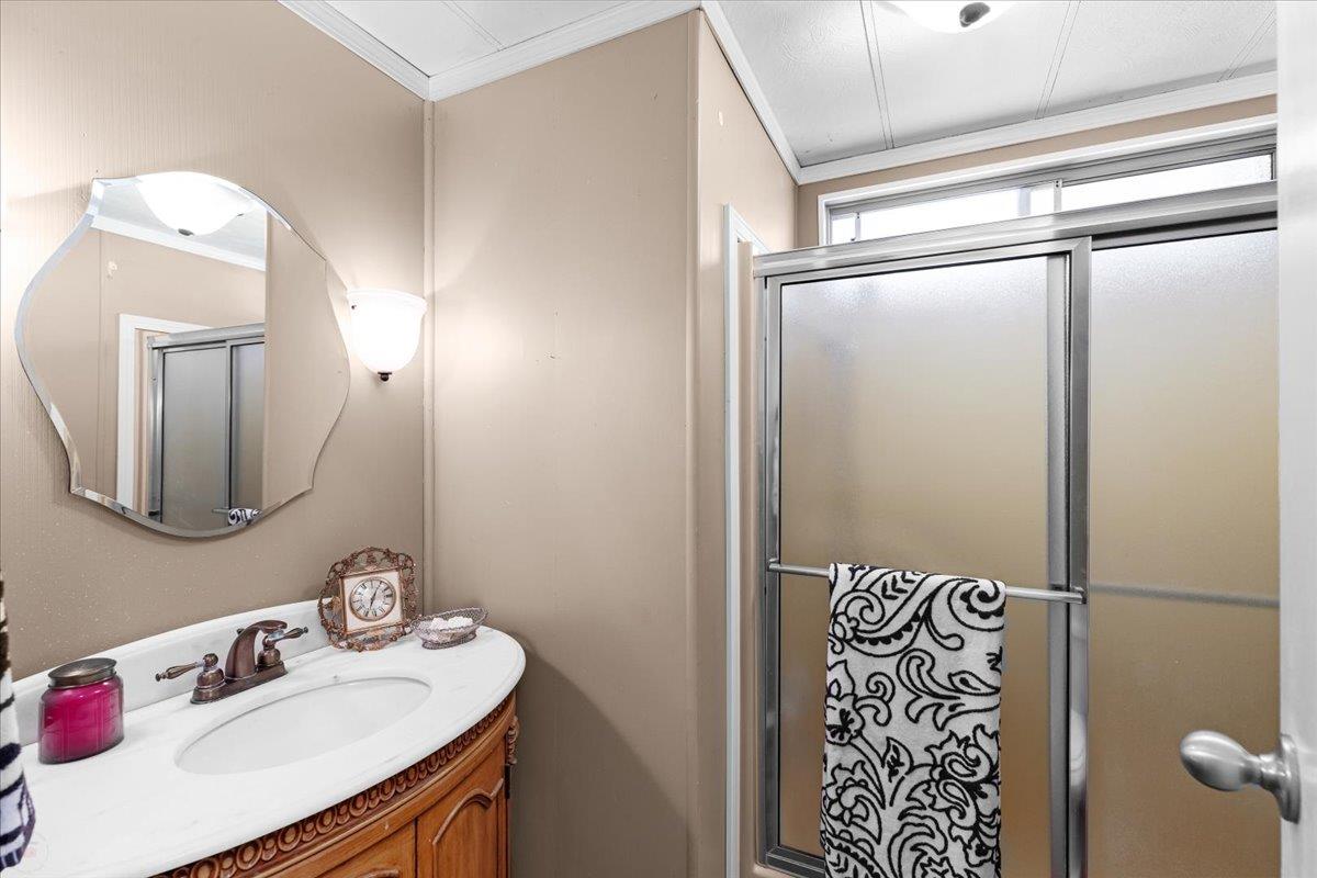 250 E Las Palmas Avenue 88