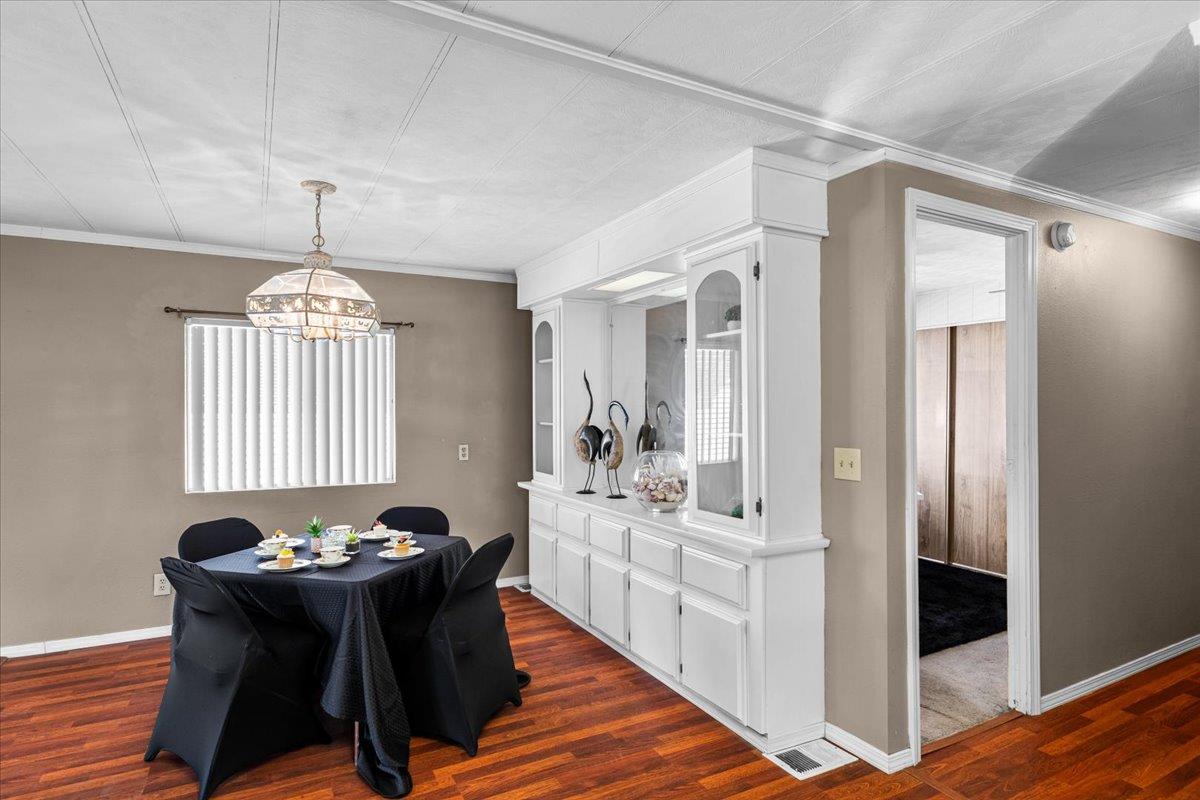 250 E Las Palmas Avenue 88