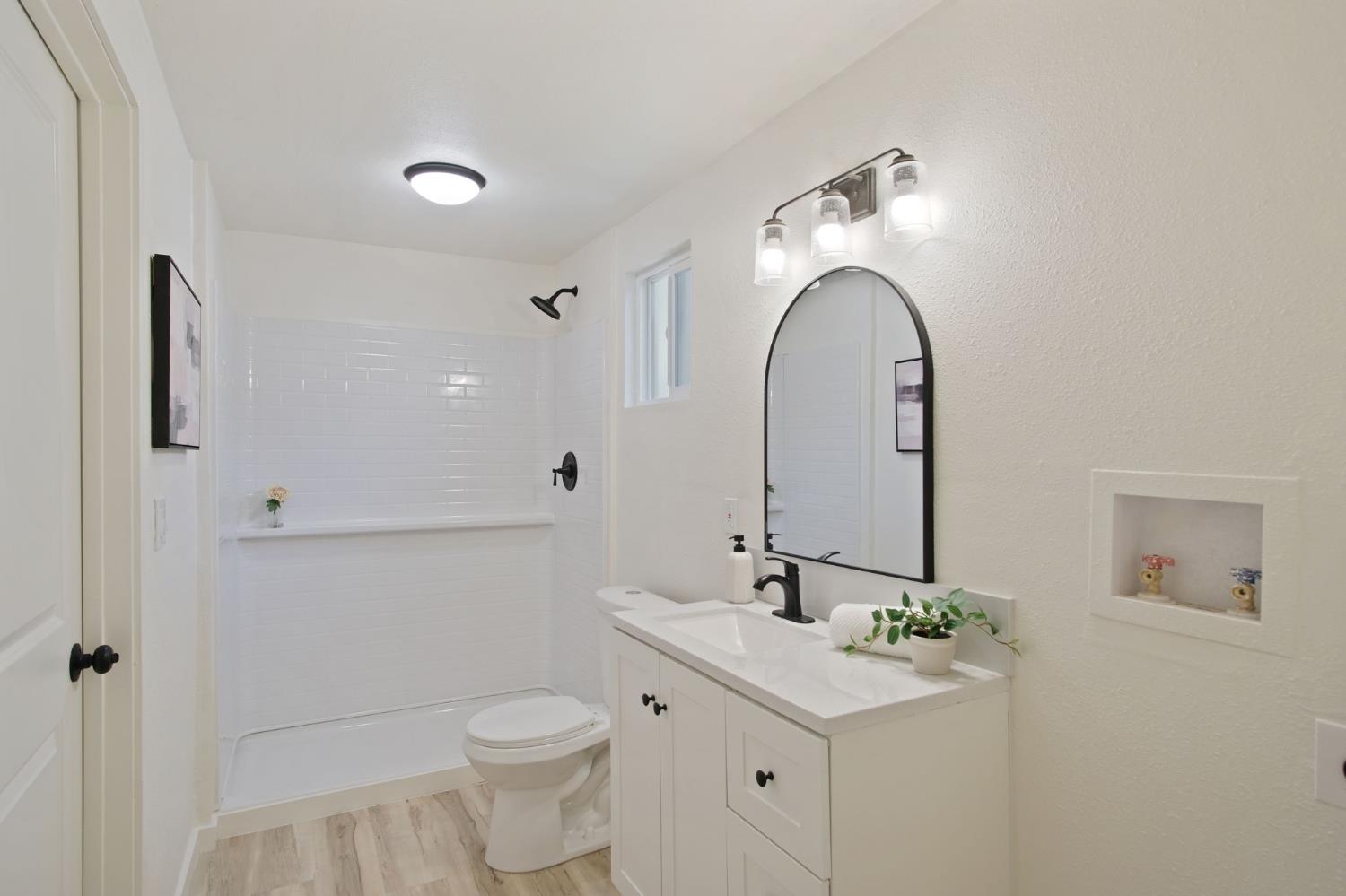 1621 N Stanford Avenue