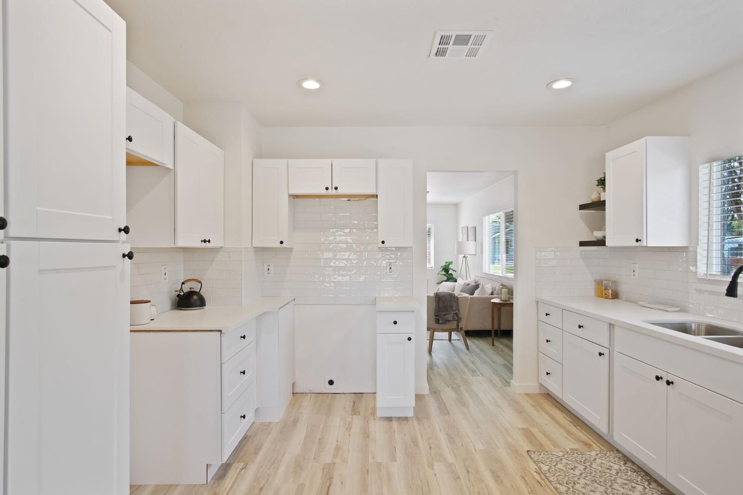 1621 N Stanford Avenue