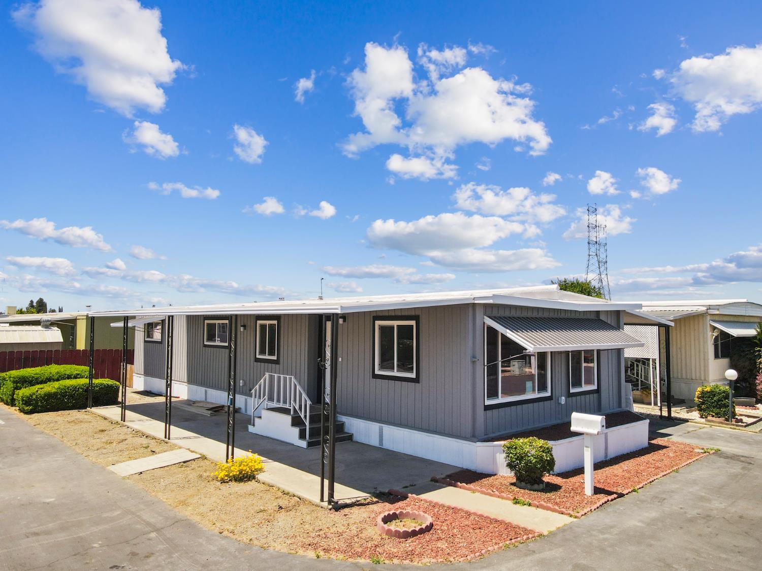 4125 Mchenry Avenue 55