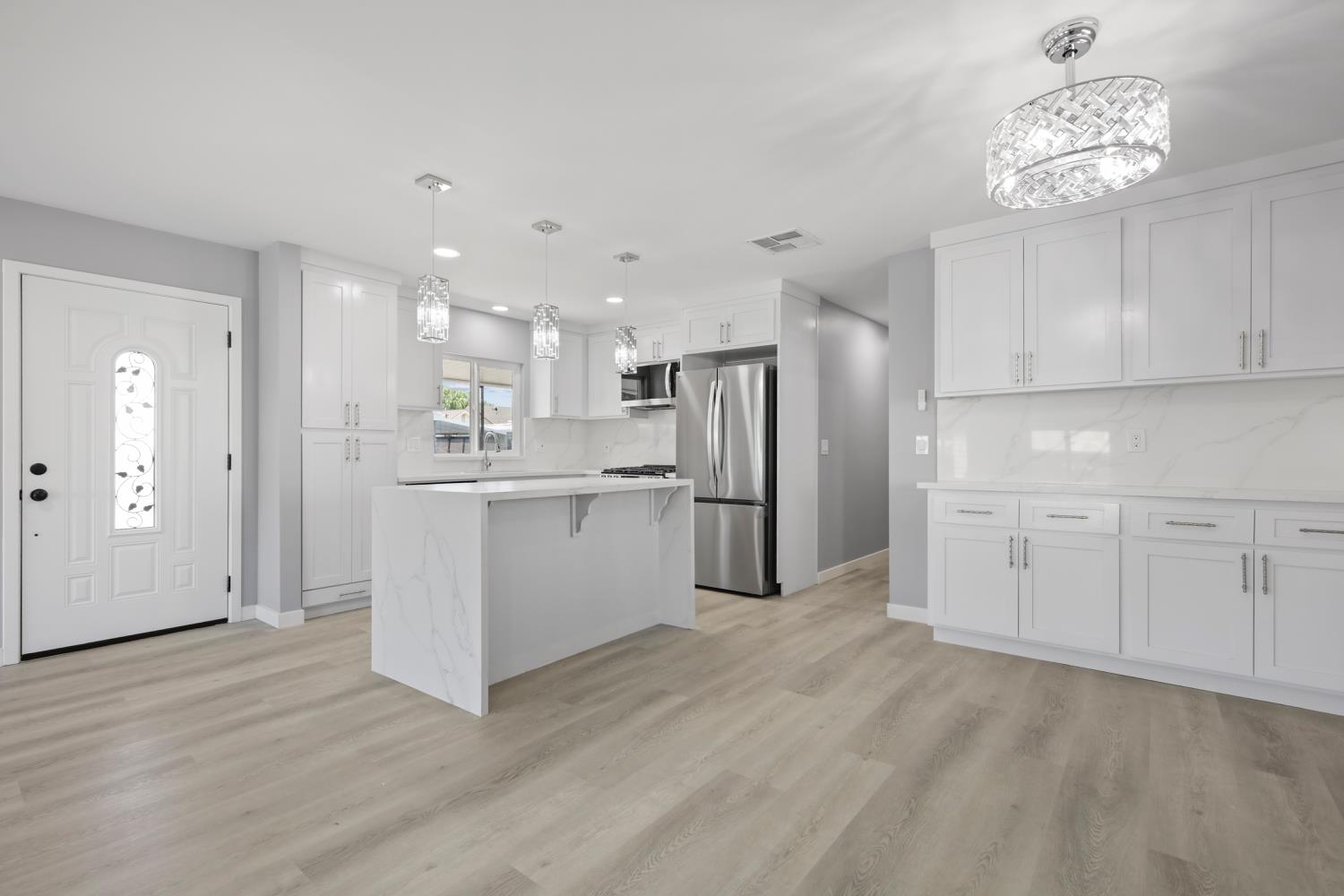 4125 Mchenry Avenue 55