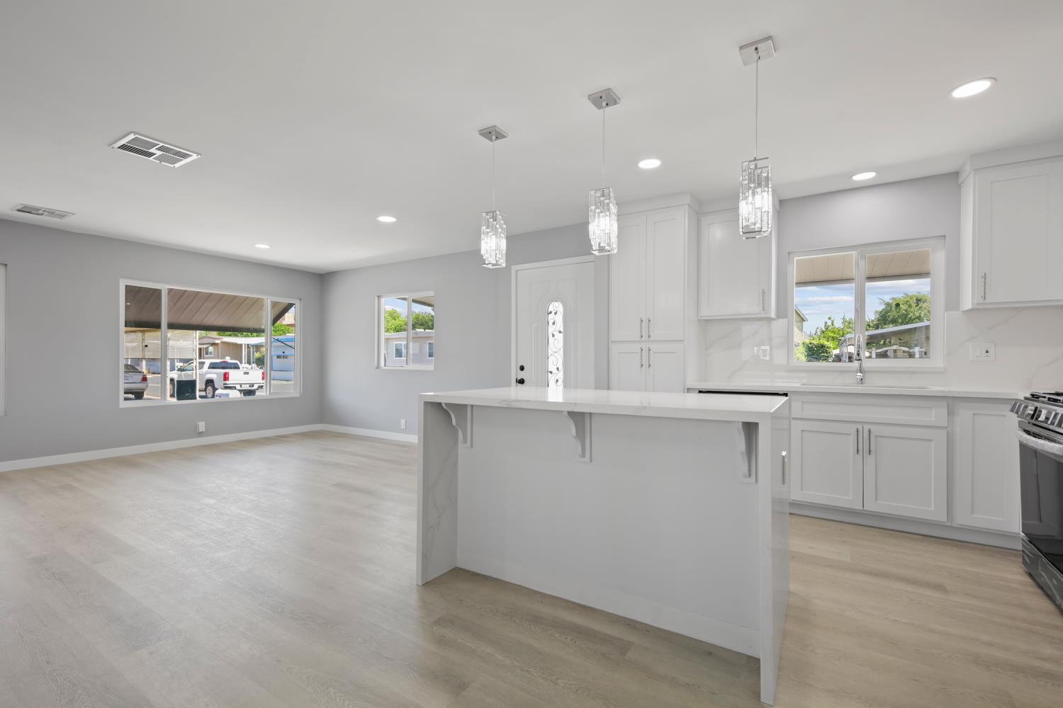 4125 Mchenry Avenue 55