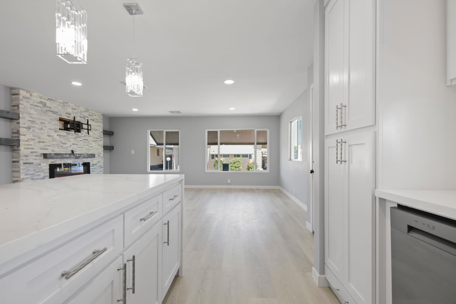 4125 Mchenry Avenue 55