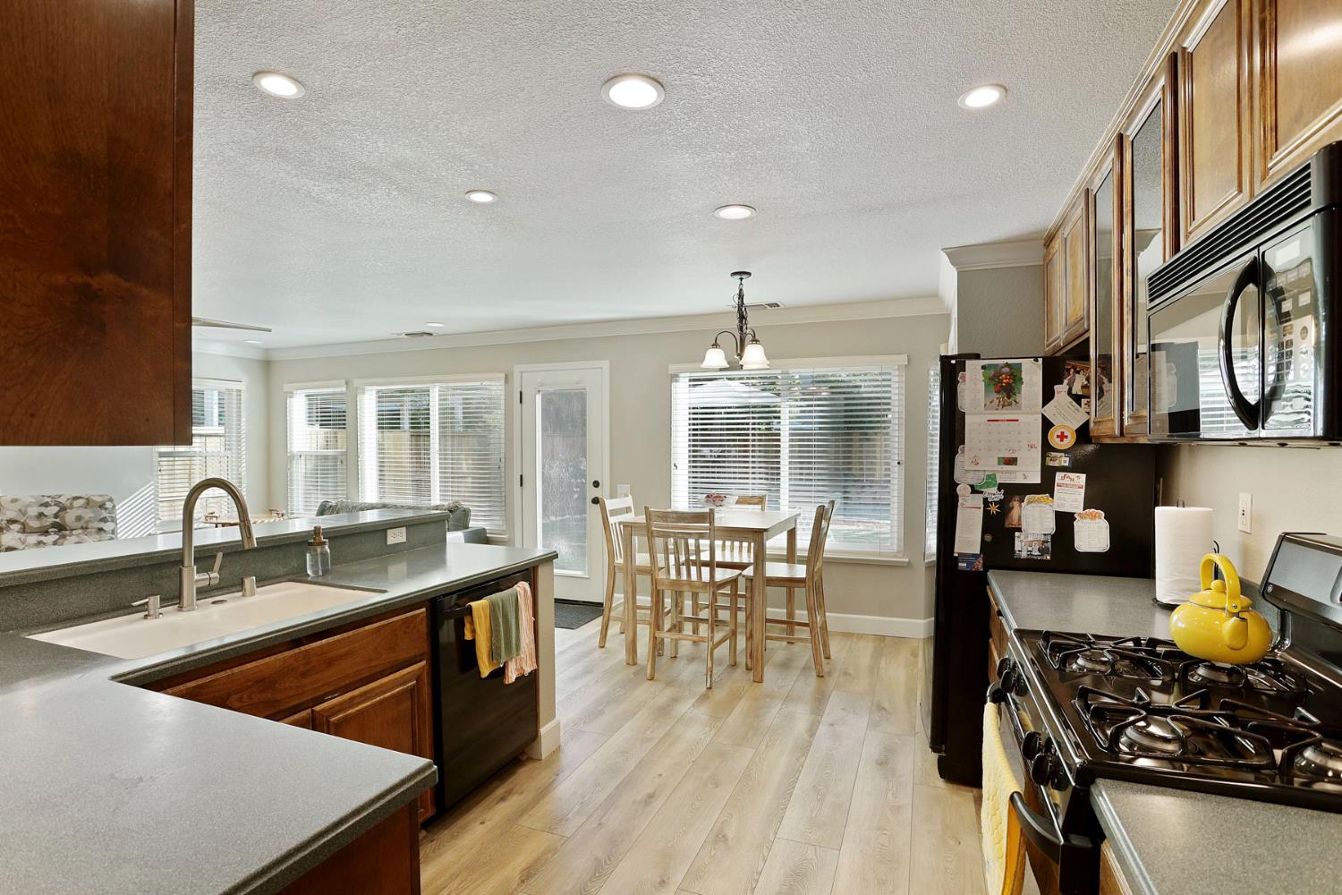 494 Summerton Lane