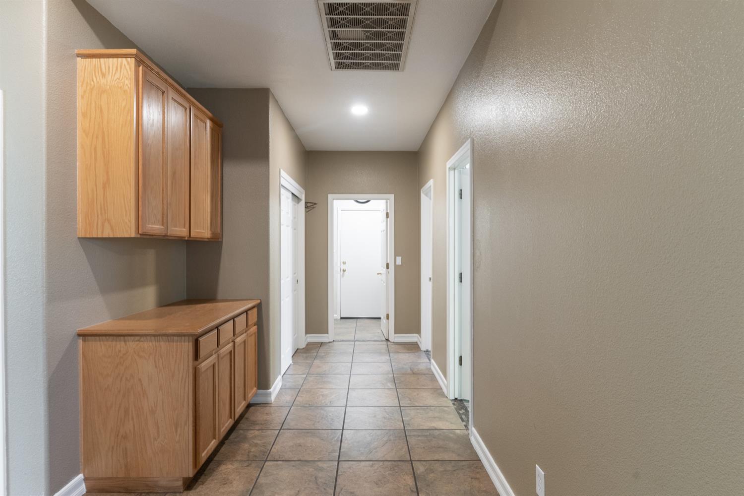 5125 Moorcroft Circle