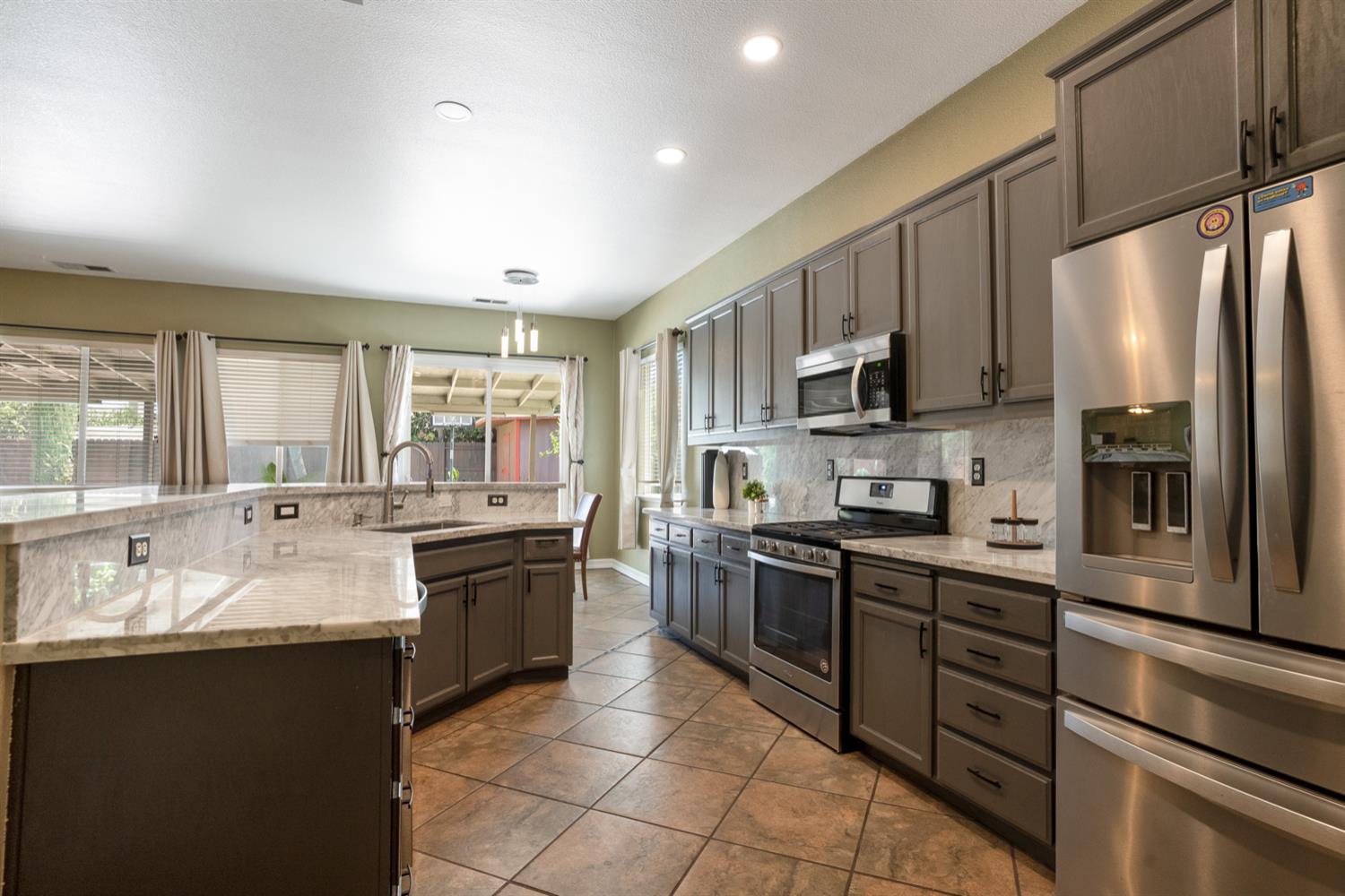 5125 Moorcroft Circle