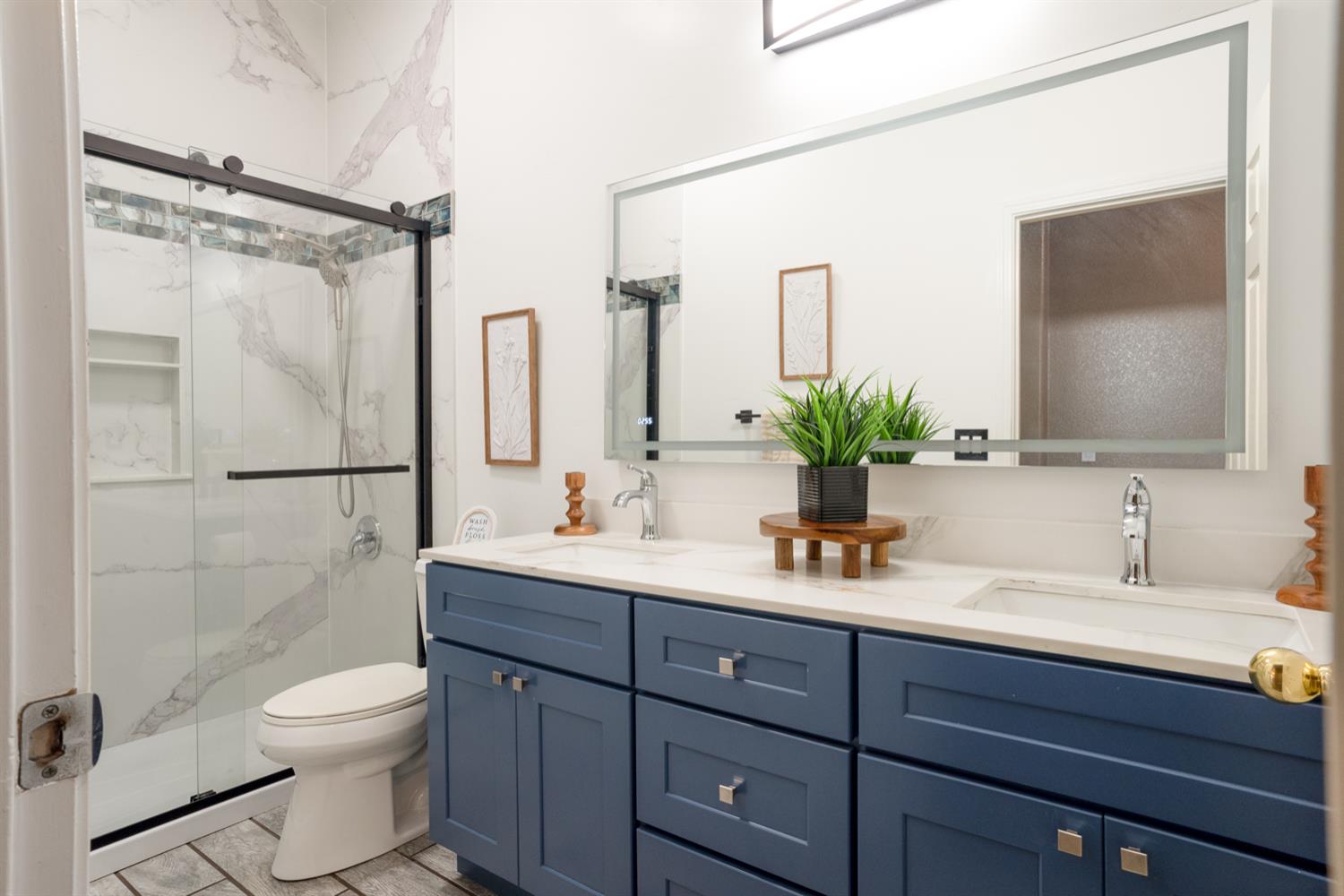 5125 Moorcroft Circle