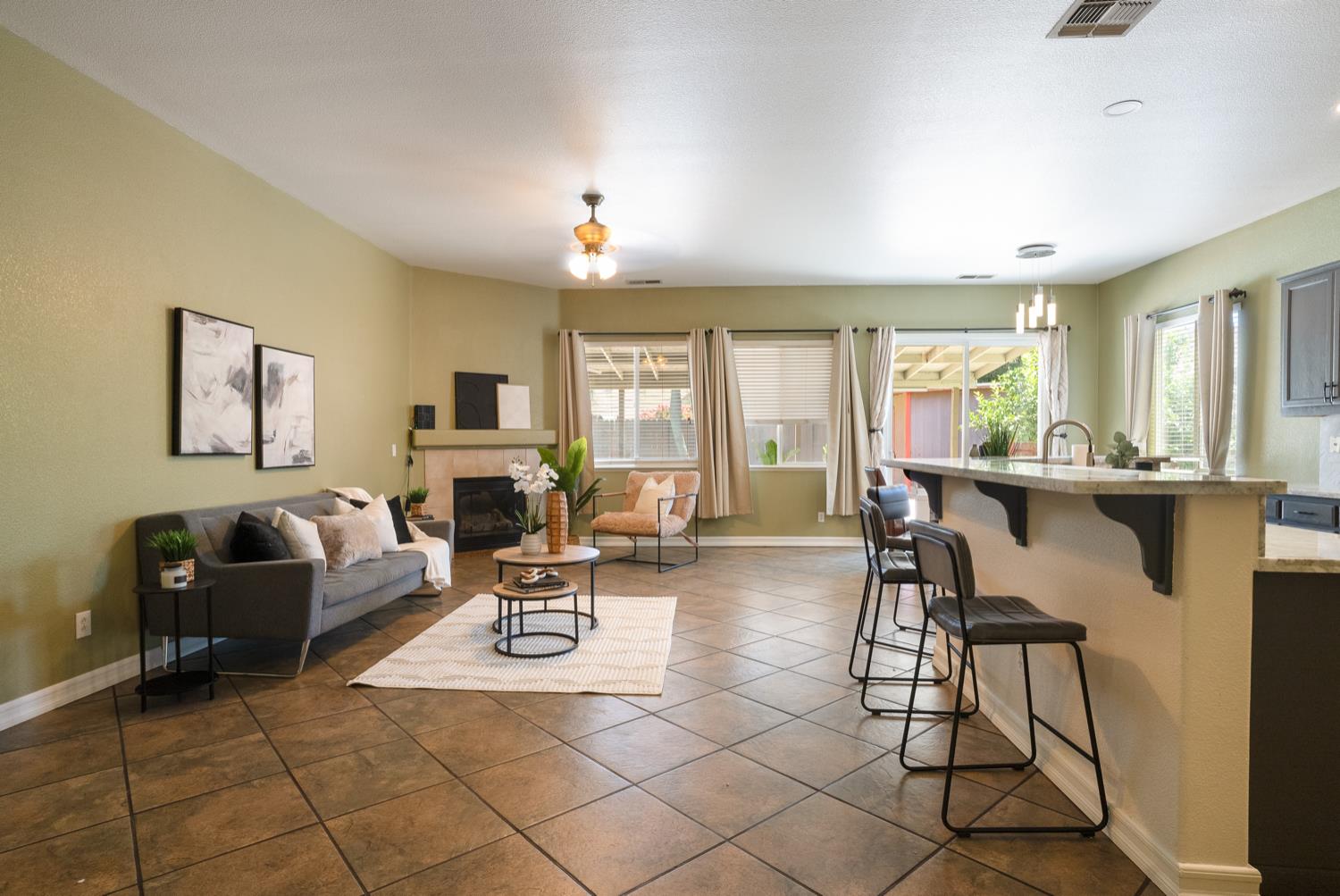 5125 Moorcroft Circle