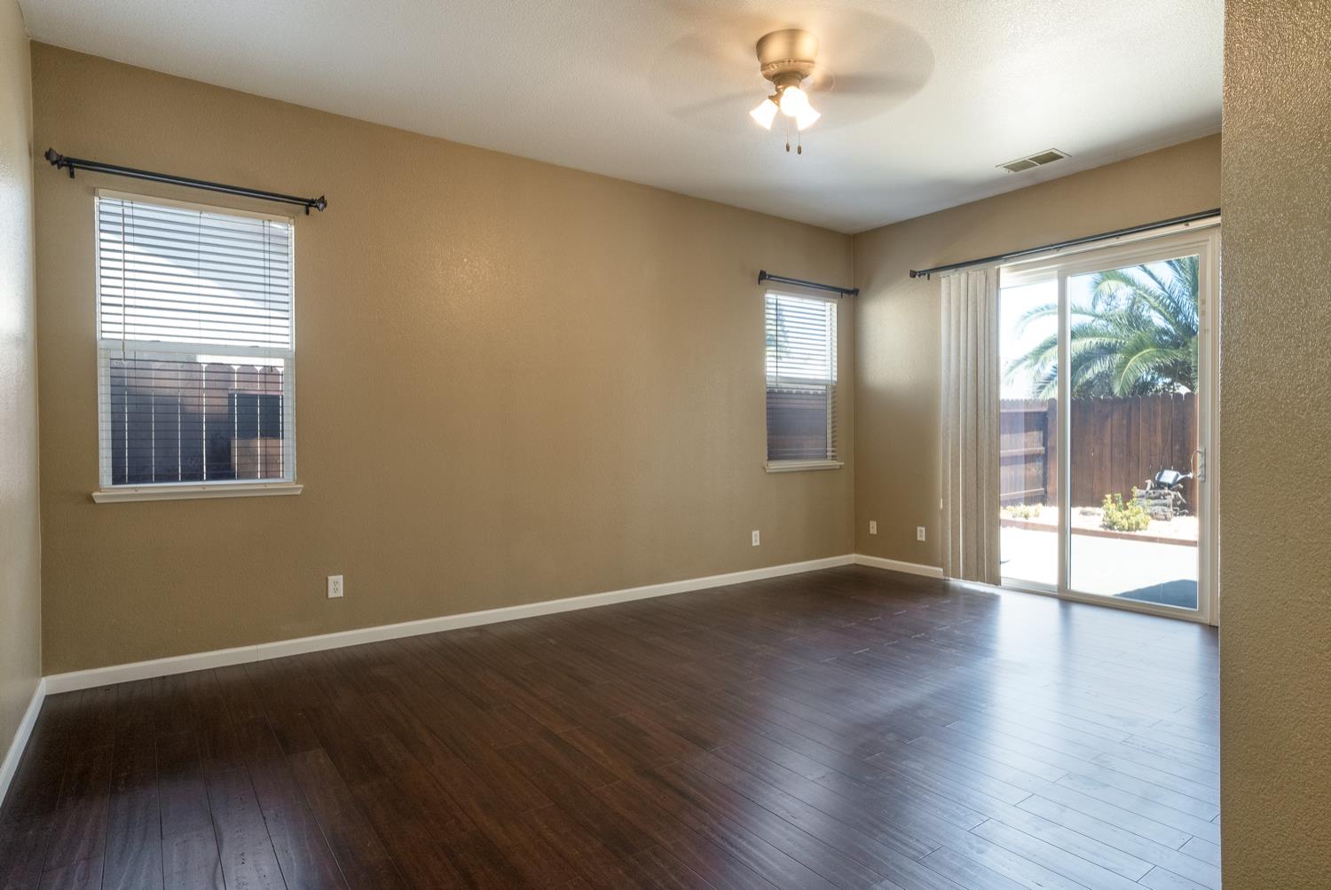 5125 Moorcroft Circle