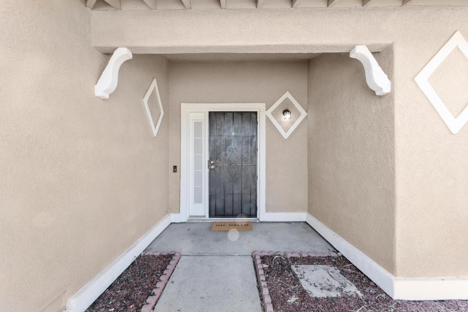 92 Hermes Circle