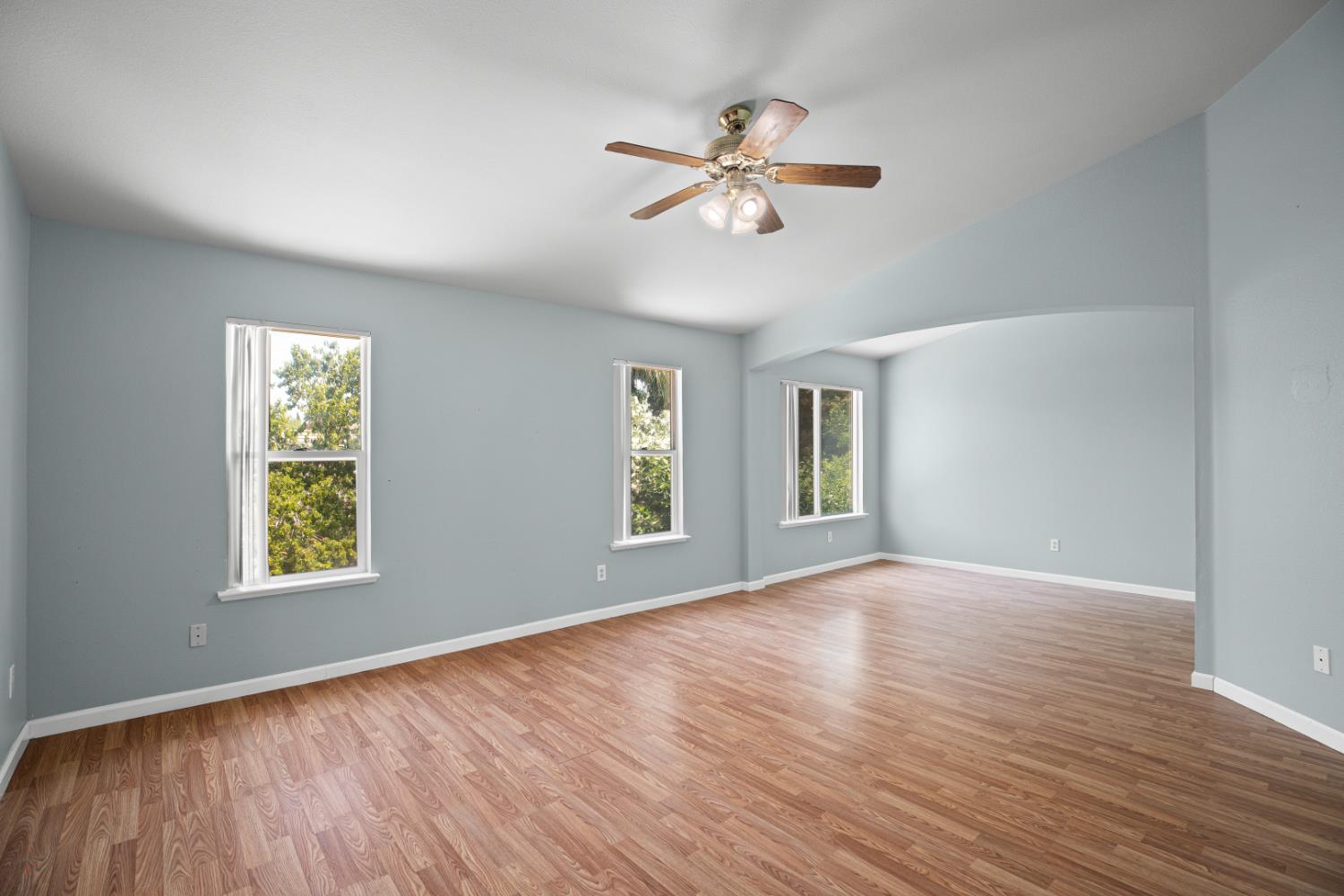 2151 LYDIA BRADLEY Street