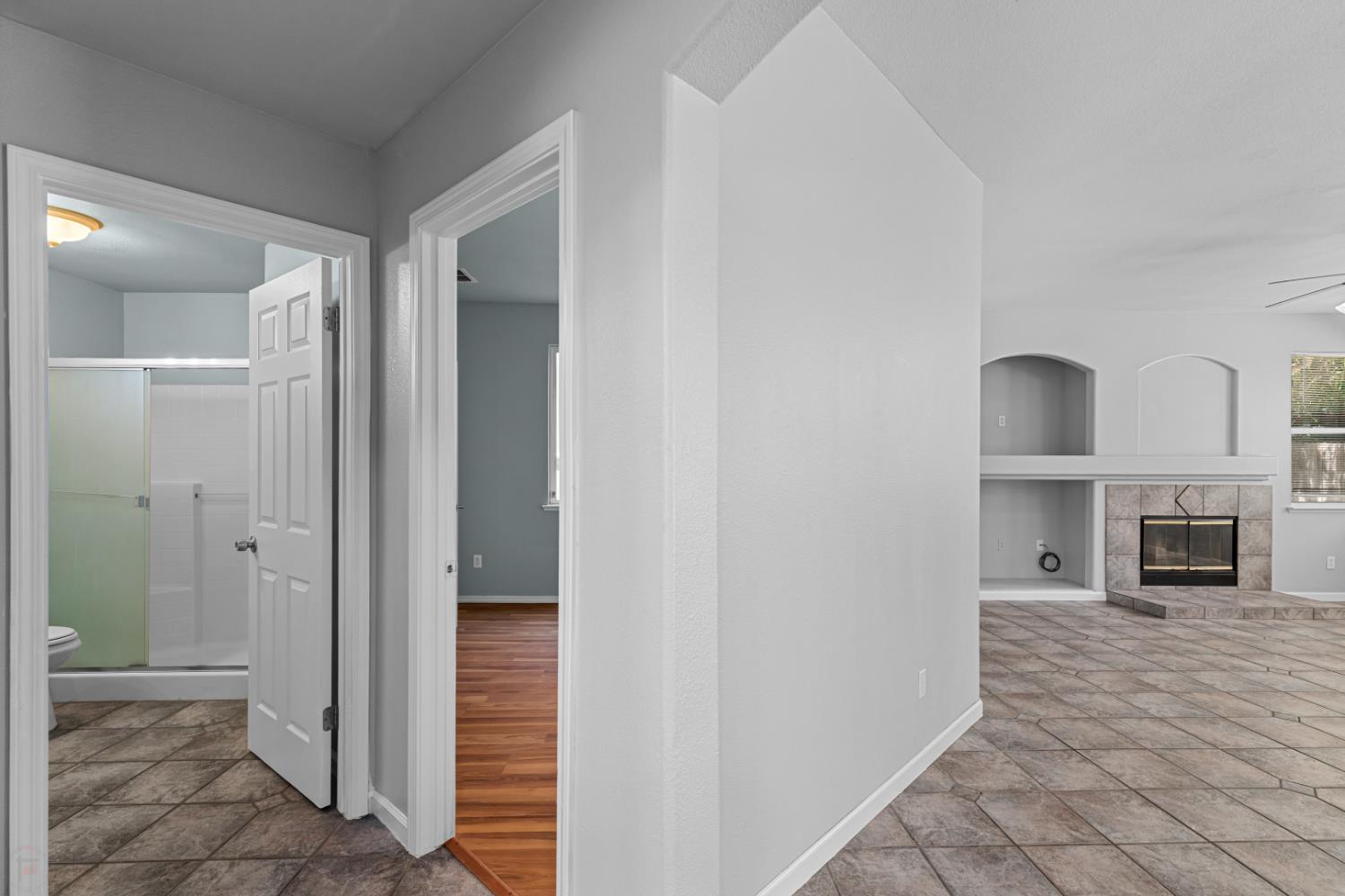 2151 LYDIA BRADLEY Street