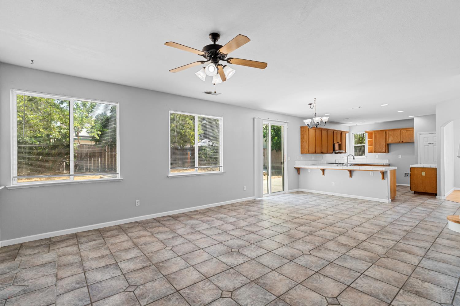 2151 LYDIA BRADLEY Street