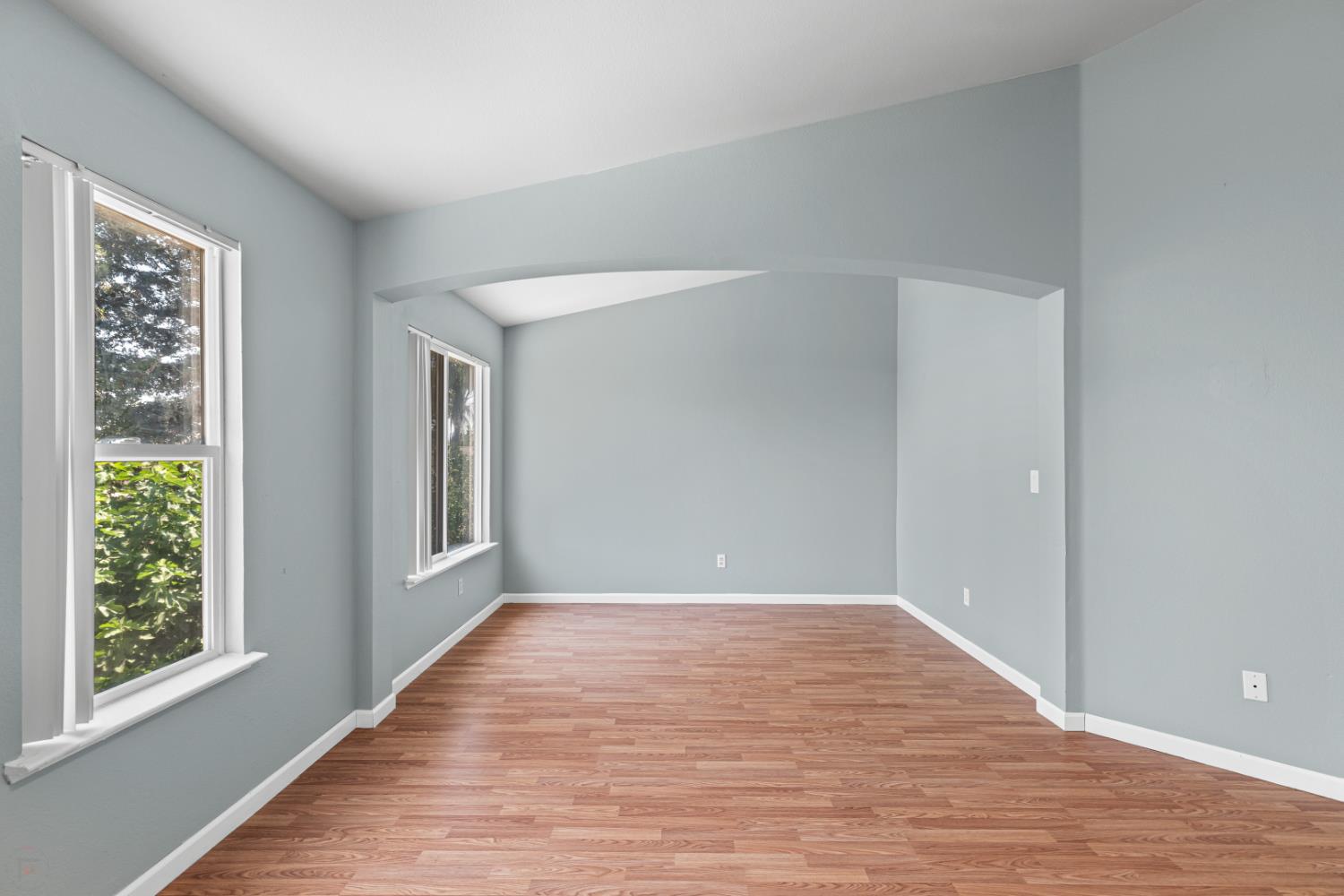 2151 LYDIA BRADLEY Street