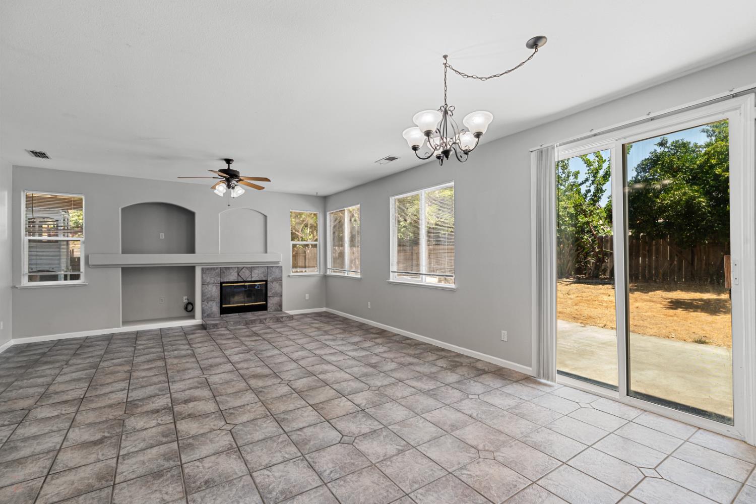 2151 LYDIA BRADLEY Street