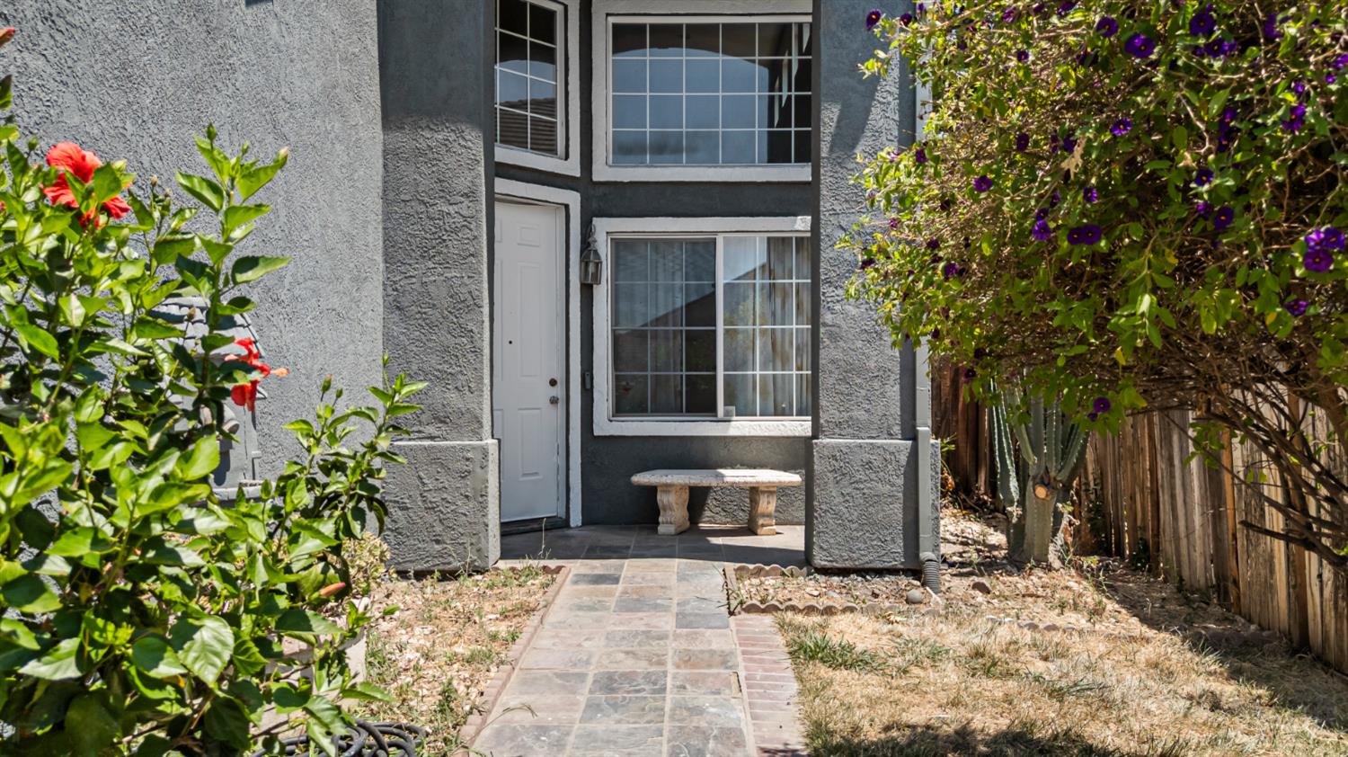 2151 LYDIA BRADLEY Street