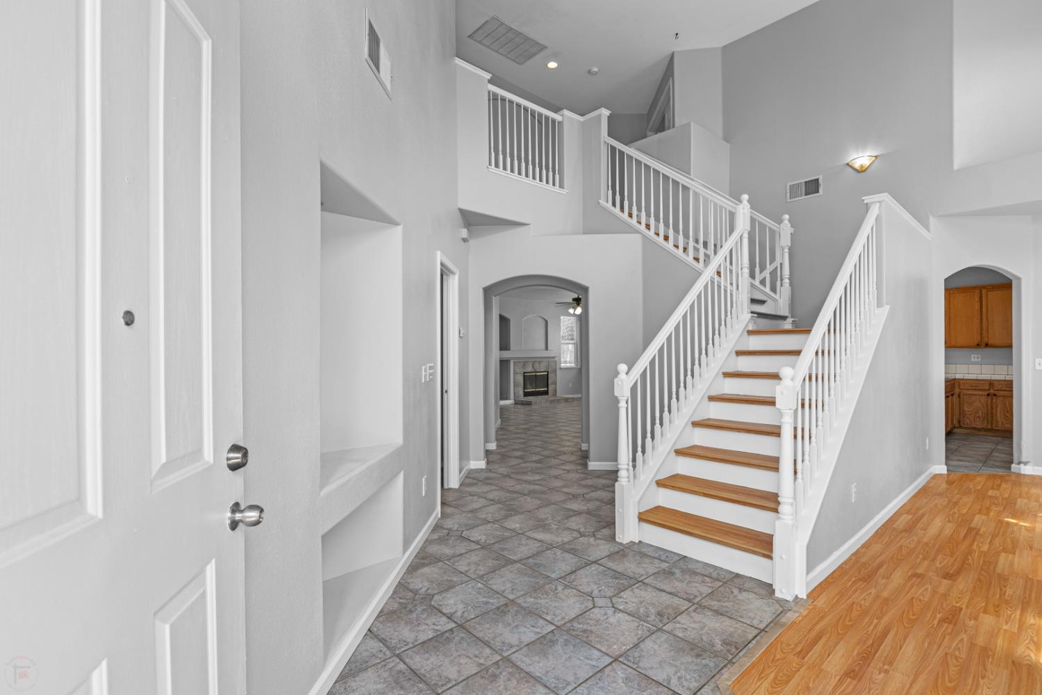 2151 LYDIA BRADLEY Street